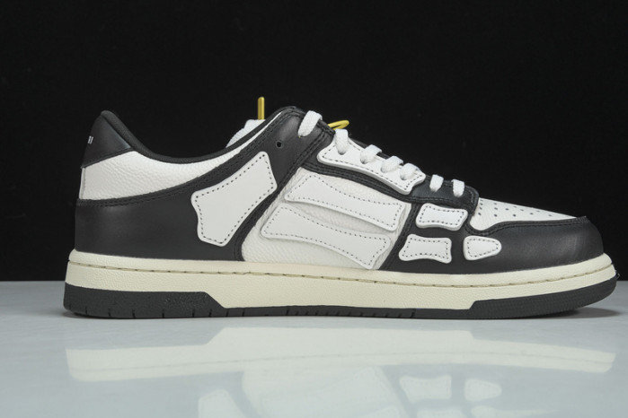 AM1R1 SNEAKERS