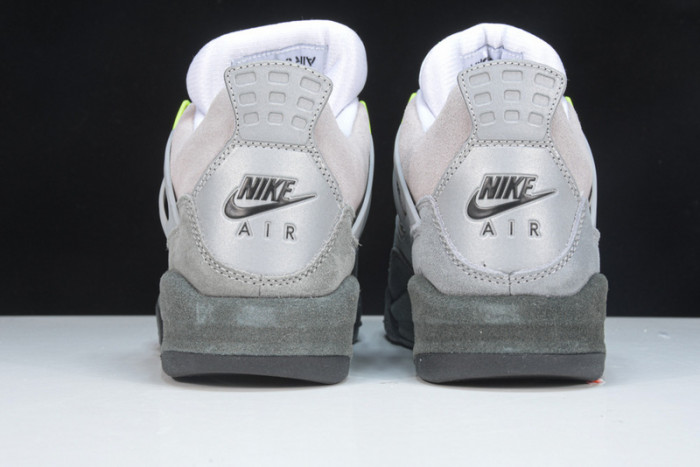 Air Jordan 4 Retro SE