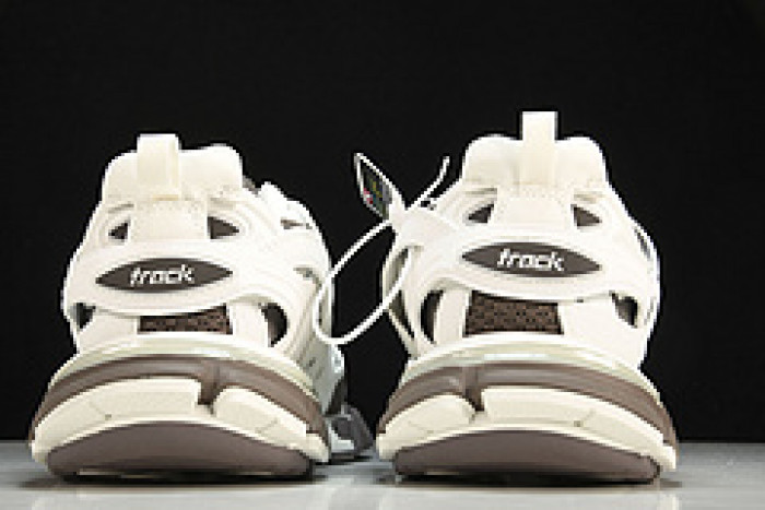 BLEN Track