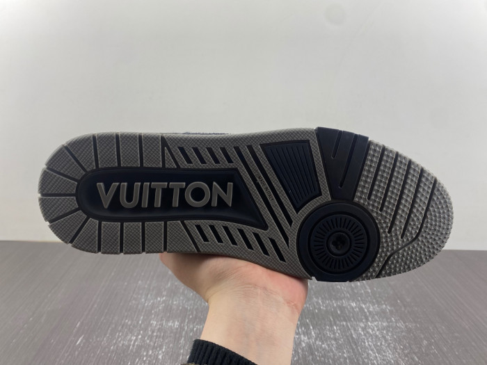 L&V SNEAKERS