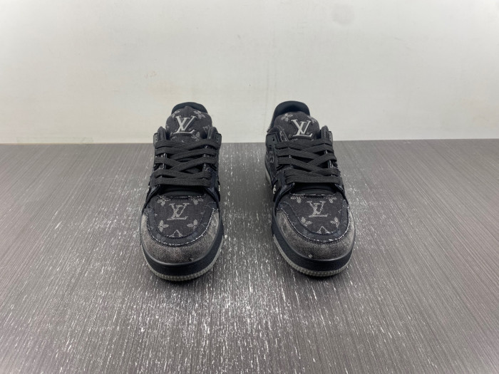 L&V SNEAKERS