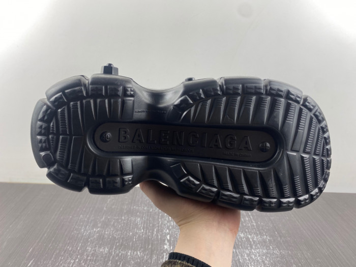 BLEN DESIGNER SLIPPERS