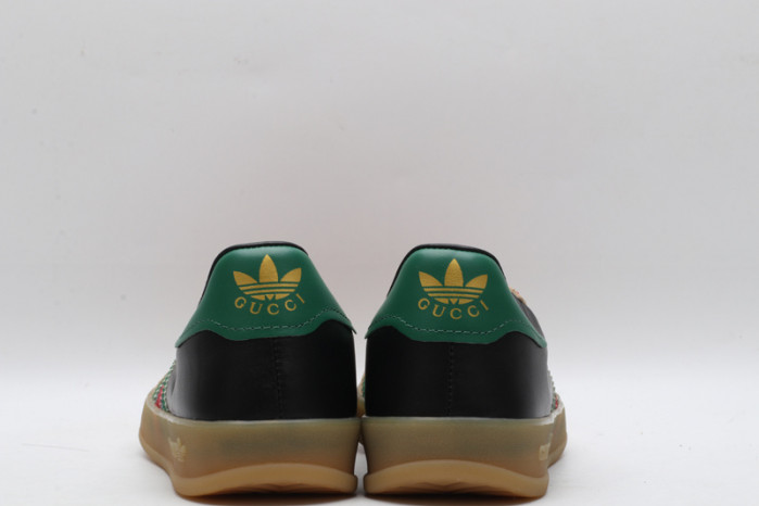 Adidas Sneaker