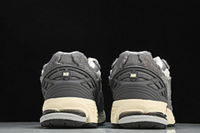New Balance 1906