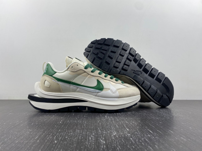 Sacai x VaporWaffle “Tour Yellow ” DD1875-102
