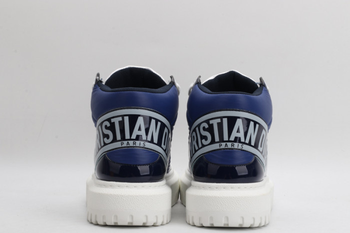 D designer sneaker