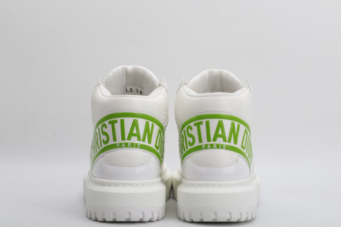 D designer sneaker