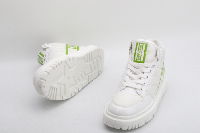 D designer sneaker