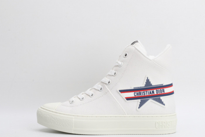 D designer sneaker