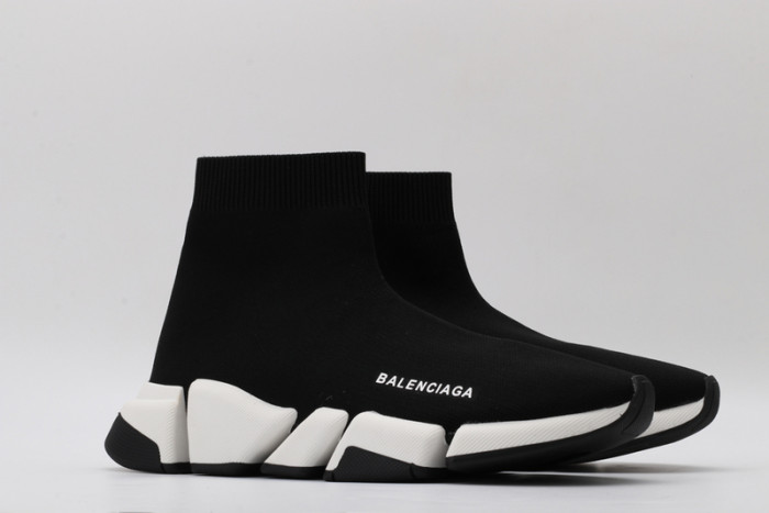 BLEN SPEED TRAINER BLACK WITH WHITE BATTOM 627821