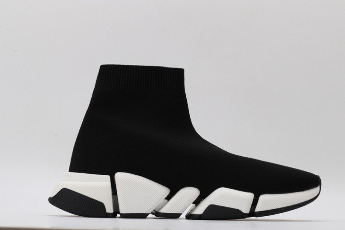BLEN SPEED TRAINER BLACK WITH WHITE BATTOM 627821