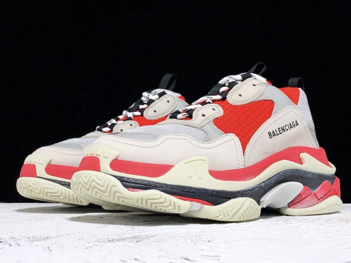 BALENCIAGE TRIPLE S TRAINER