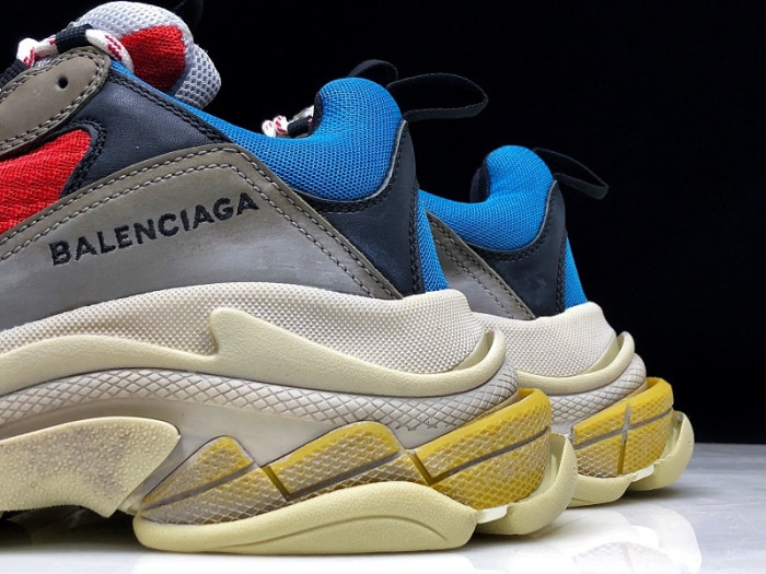 BLEN Triple S Grey Red Blue 512175 W09O2 4365