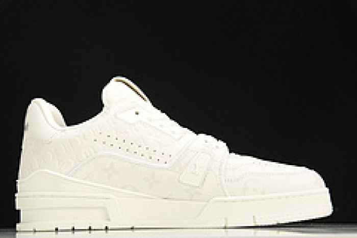 L&V SNEAKERS
