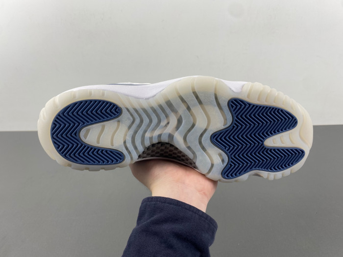 Air Jordan 11 FV5104-104