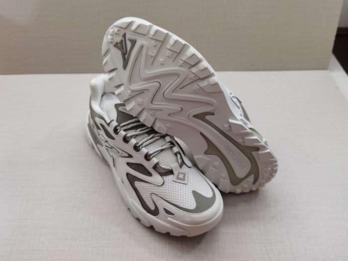 L&V SNEAKERS