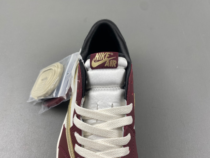 Travis Scott x Air Jordan 1 FJ5735-100