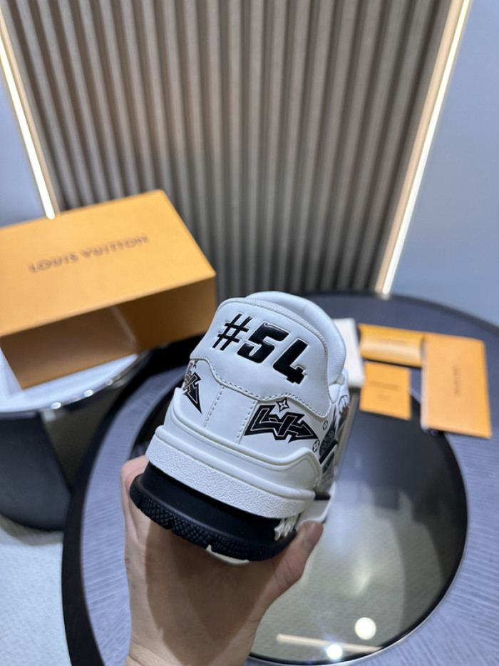 L&V SNEAKERS