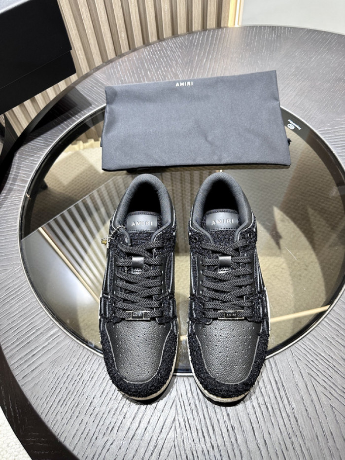 AM1R1 SNEAKERS
