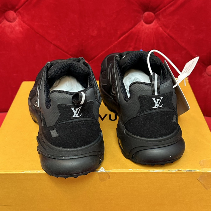 L&V SNEAKERS