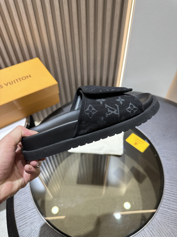L&V SLIPPERS