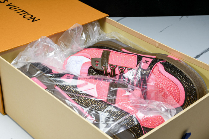 L&V SNEAKERS