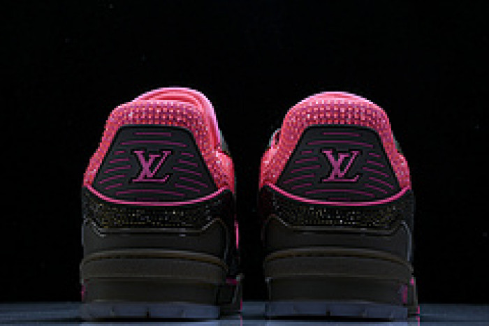 L&V SNEAKERS
