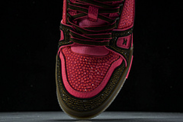 L&V SNEAKERS