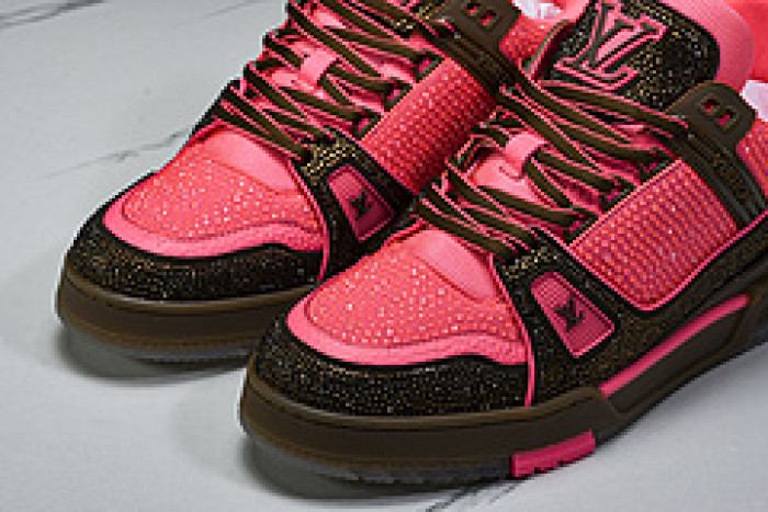 L&V SNEAKERS