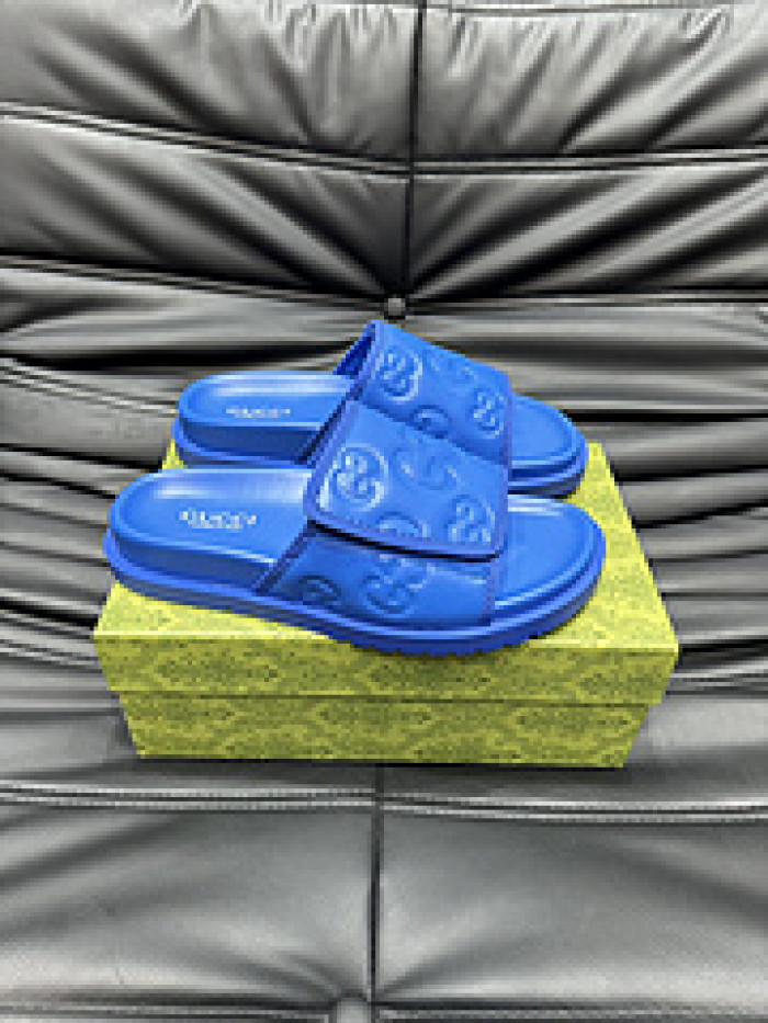 G DESIGNER SLIPPERS
