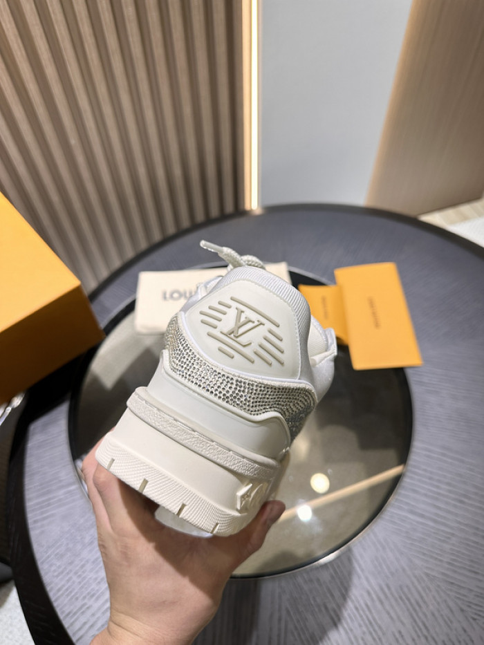 L&V SNEAKERS