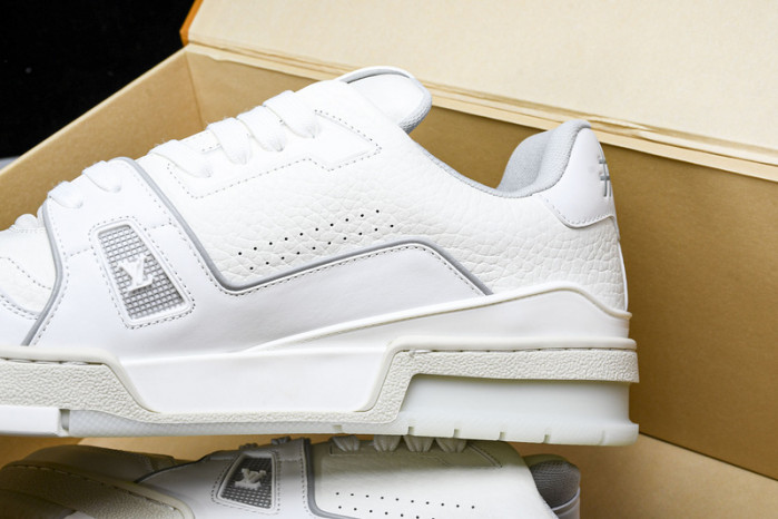 L&V SNEAKERS