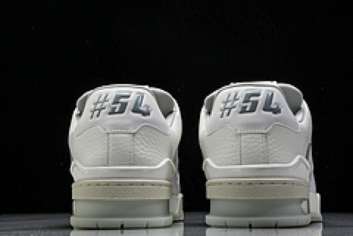 L&V SNEAKERS