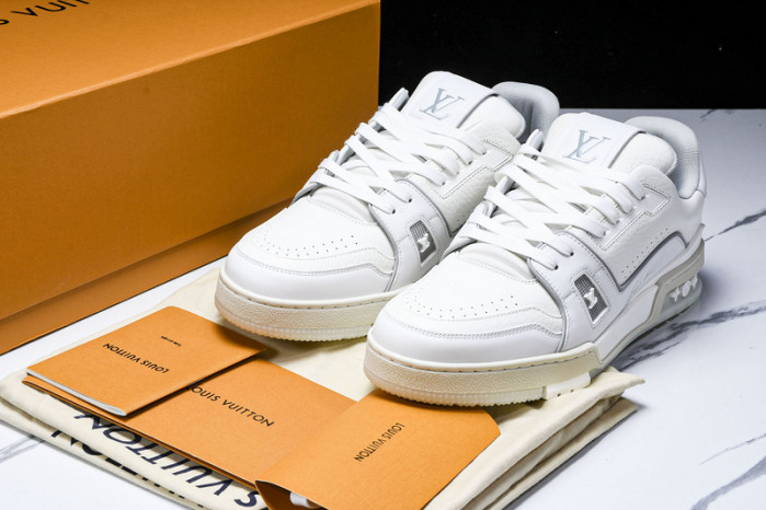 L&V SNEAKERS