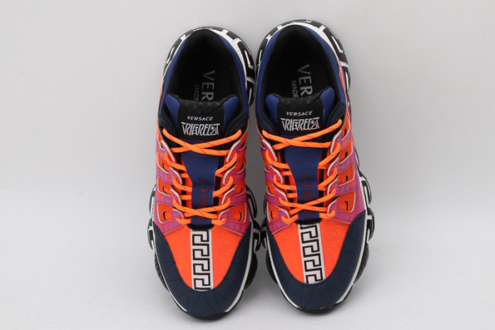 VER DESIGNER SNEAKERS