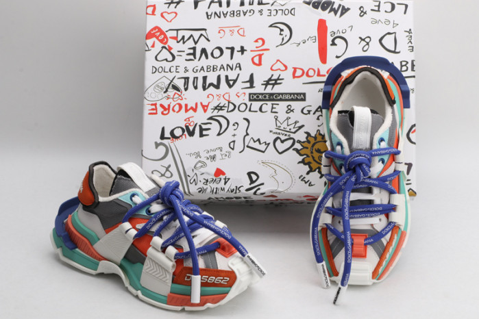 DG sneaker
