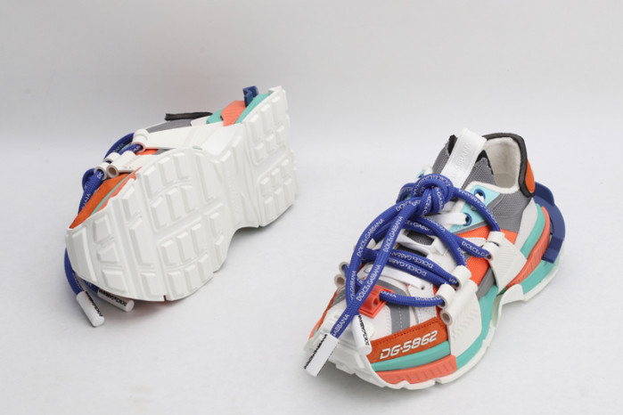 DG sneaker