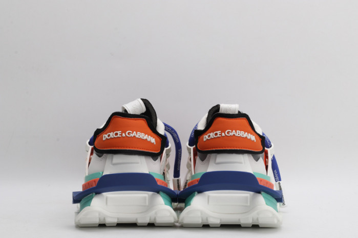 DG sneaker