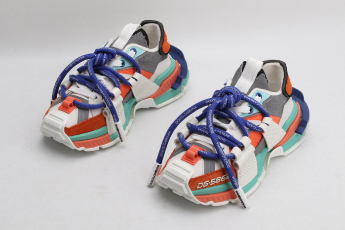 DG sneaker