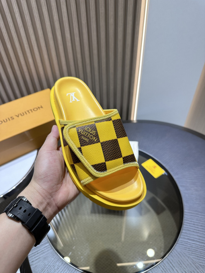 L&V SLIPPERS