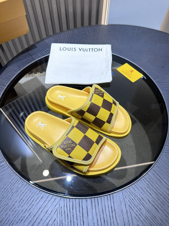 L&V SLIPPERS