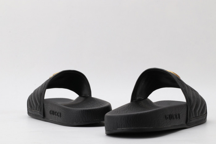 G DESIGNER SLIPPERS