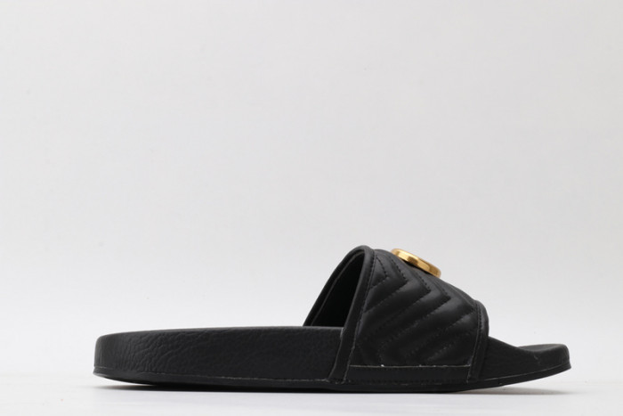 G DESIGNER SLIPPERS