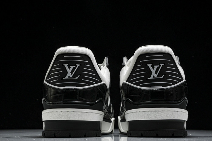 L&V SNEAKERS