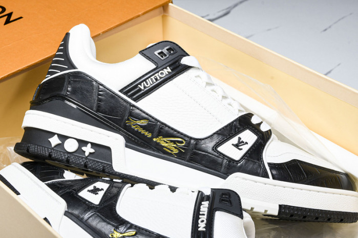 L&V SNEAKERS