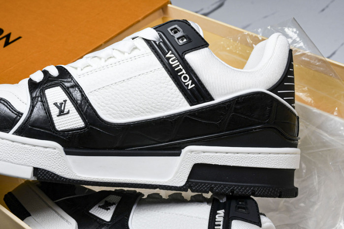 L&V SNEAKERS