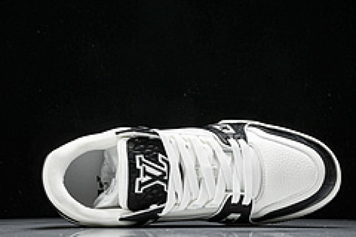 L&V SNEAKERS