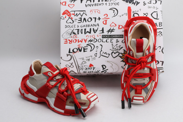 DG sneaker