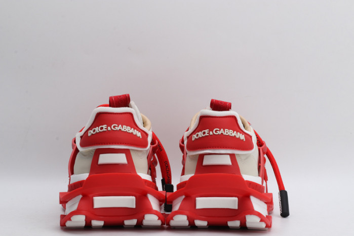 DG sneaker