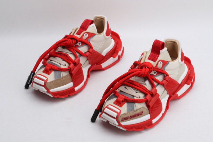 DG sneaker